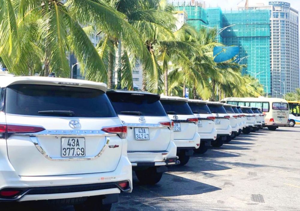 thuê xe 7 chỗ tại đà nẵng, cho thuê xe 7 chỗ đà nẵng, thuê xe tự lái 7 chỗ đà nẵng Toyota Fortuner 2018, 2019
