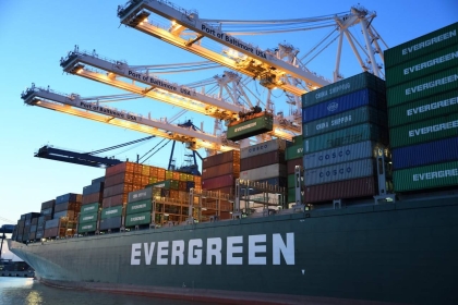 Sự bùng nổ nhu cầu container trên toàn cầu